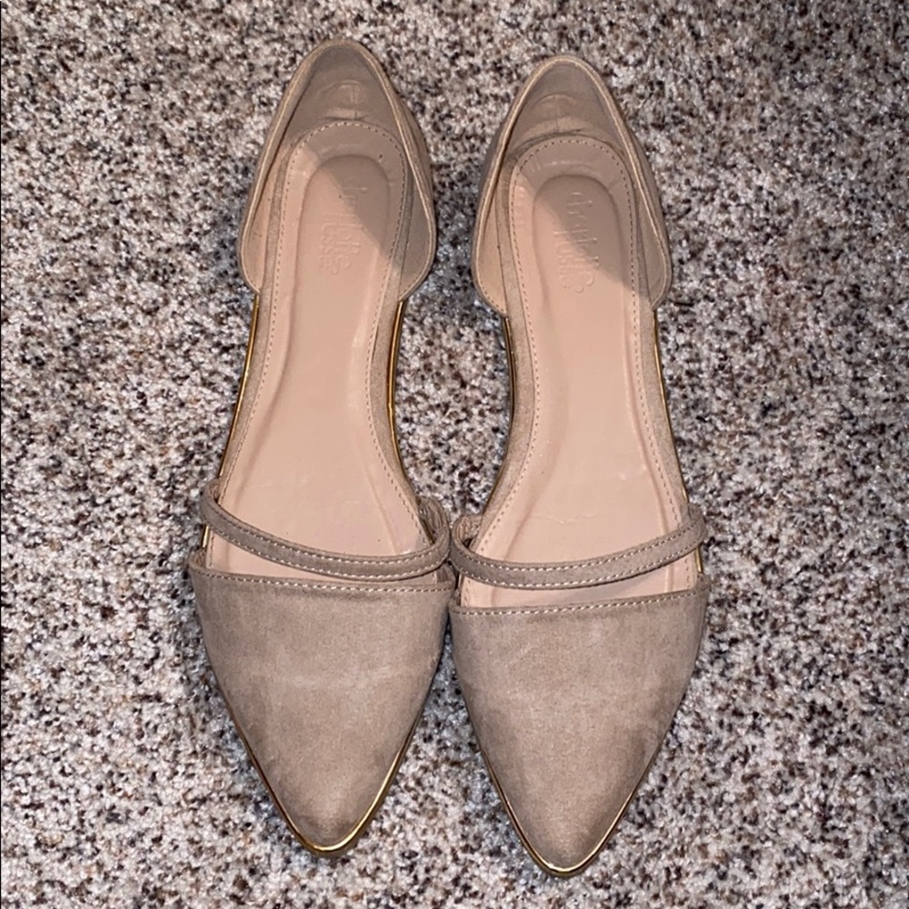 Nude Flats